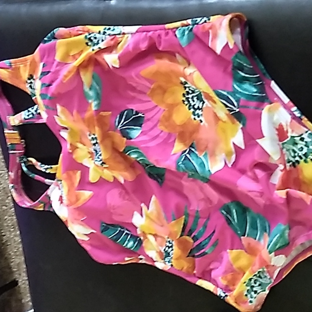 Swim suit
